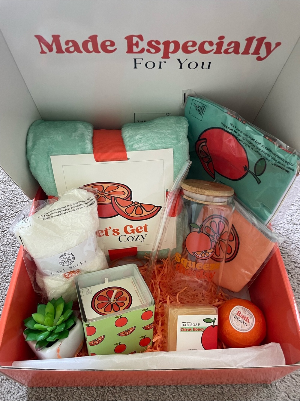 The Love Crate Cozy Citrus Gift Box Bath & Body Gift Set - Mint & Orange